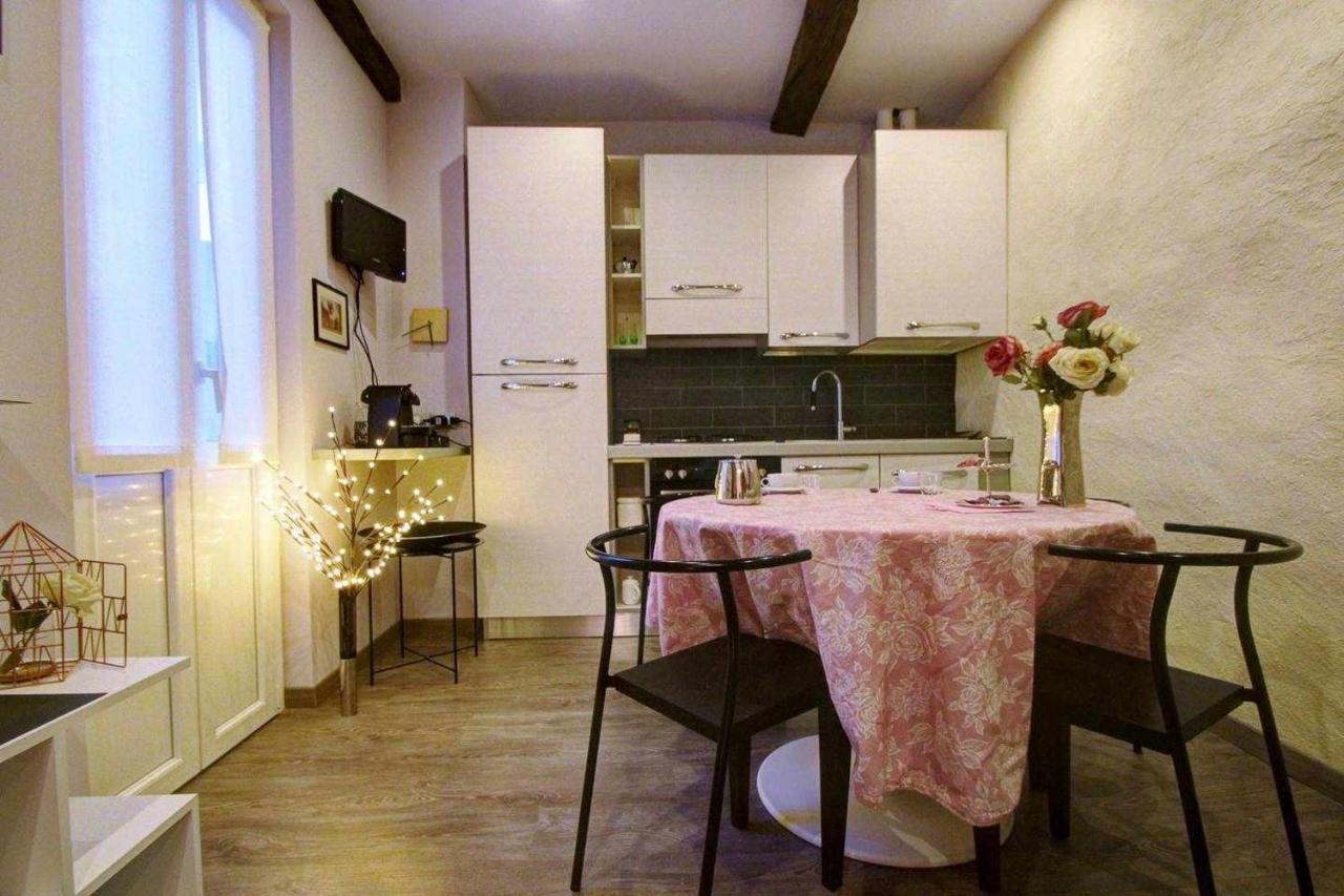 LA PERLA piccolo appartamento in piazza Orta San Giulio Esterno foto